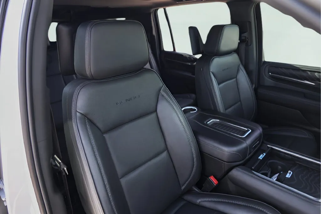 GMC Yukon XL photo 36