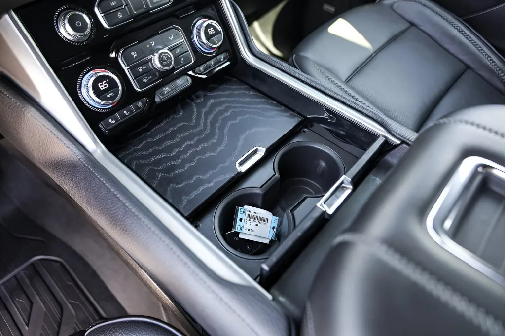 GMC Yukon XL photo 24