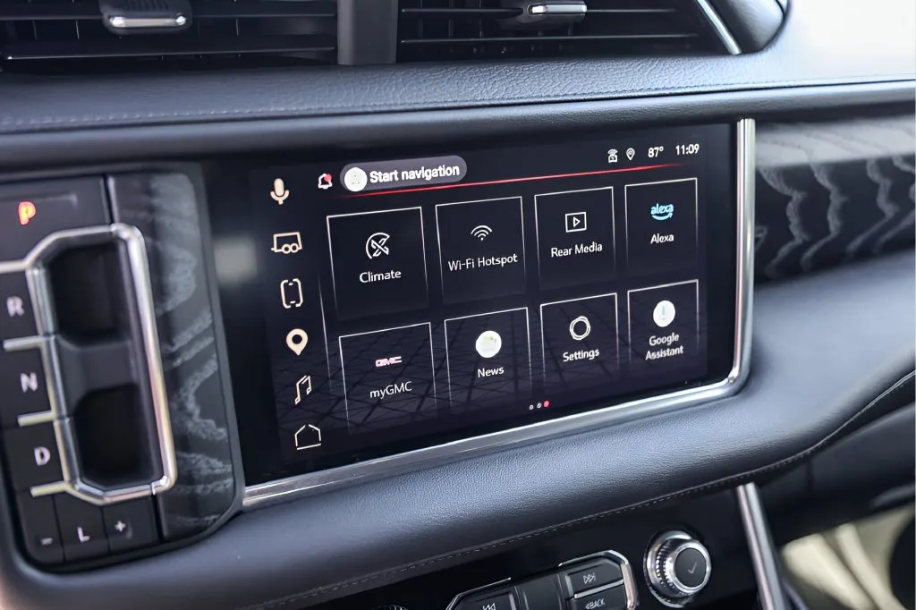 GMC Yukon XL photo 19