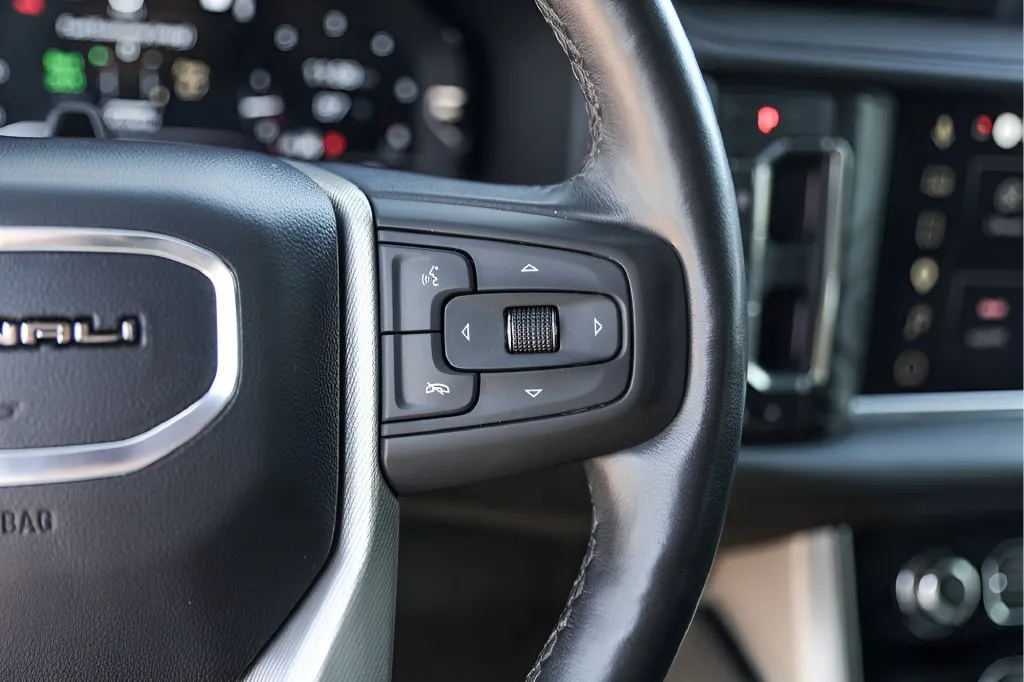 GMC Yukon XL photo 16