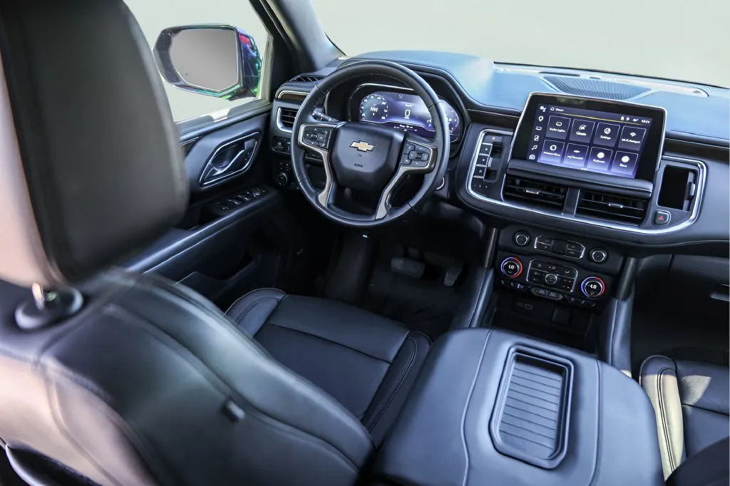 Chevrolet Suburban photo 31