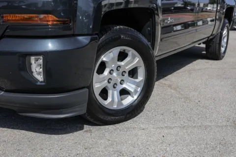 More photos of 2018 Chevrolet Silverado 1500 LT at Covert Buick GMC, TX