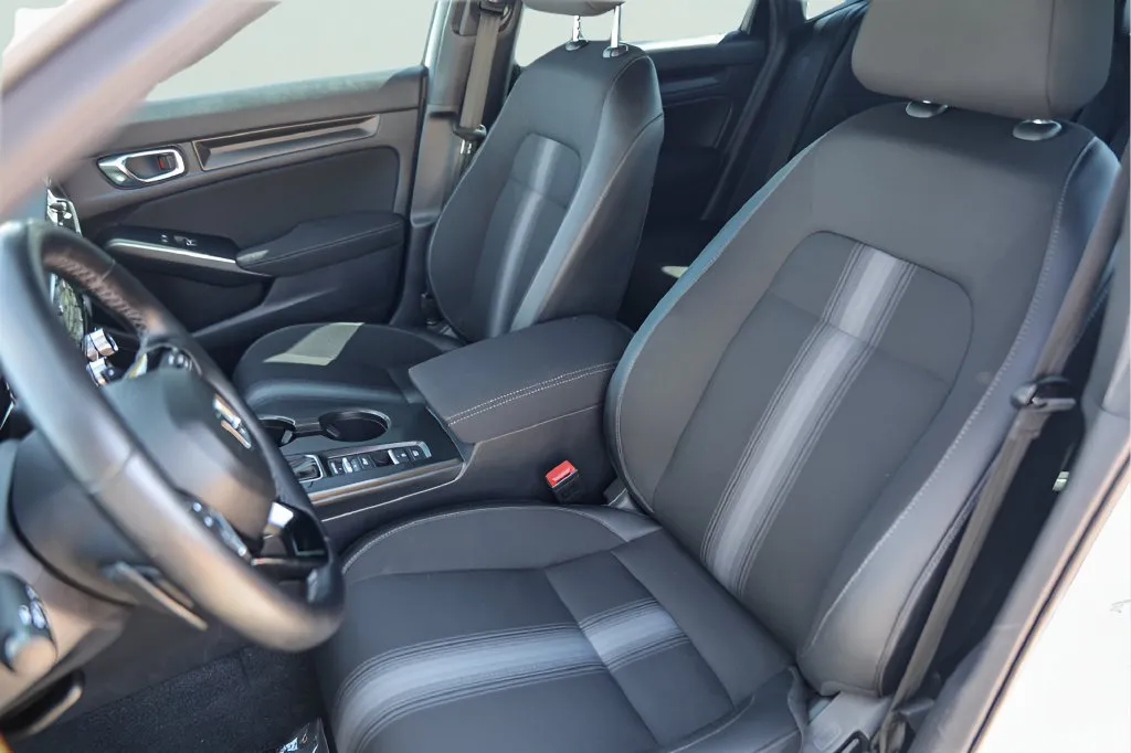 Honda Civic photo 10
