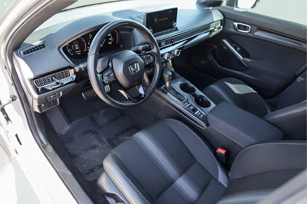 Honda Civic photo 13