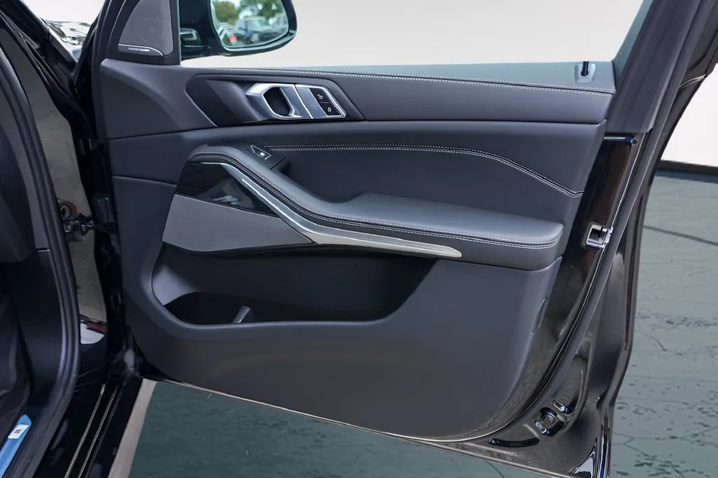 BMW X5 photo 28