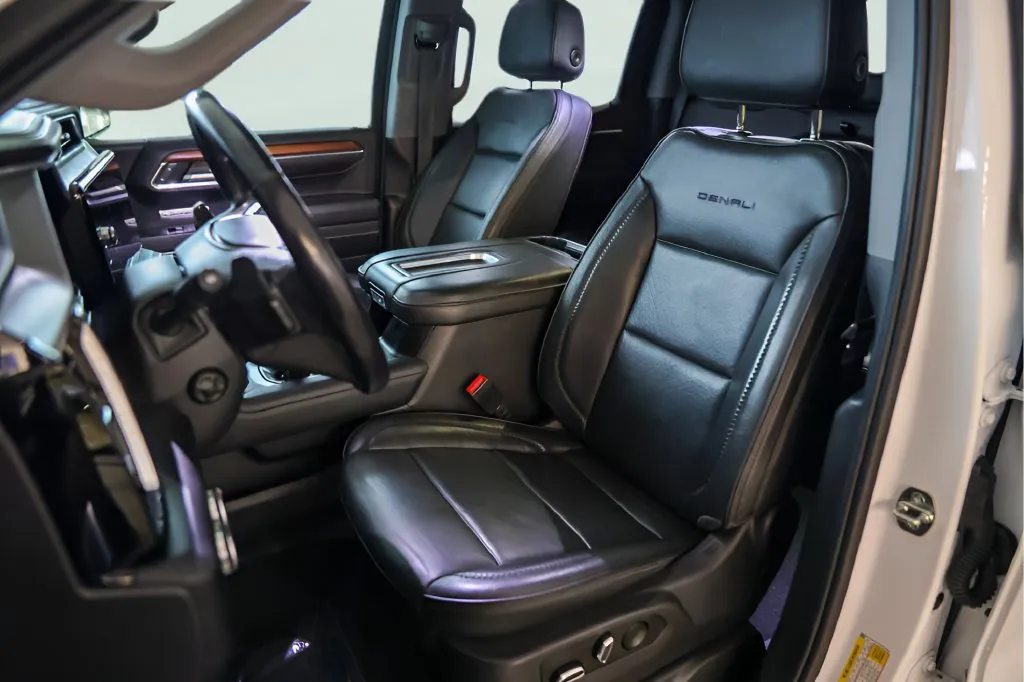 GMC Sierra photo 9
