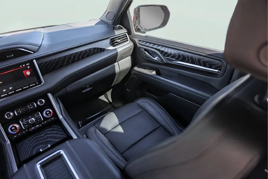 GMC Yukon XL photo 31