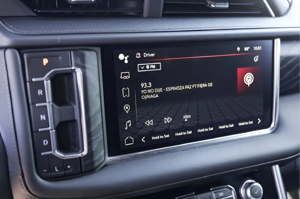 GMC Yukon XL photo 18
