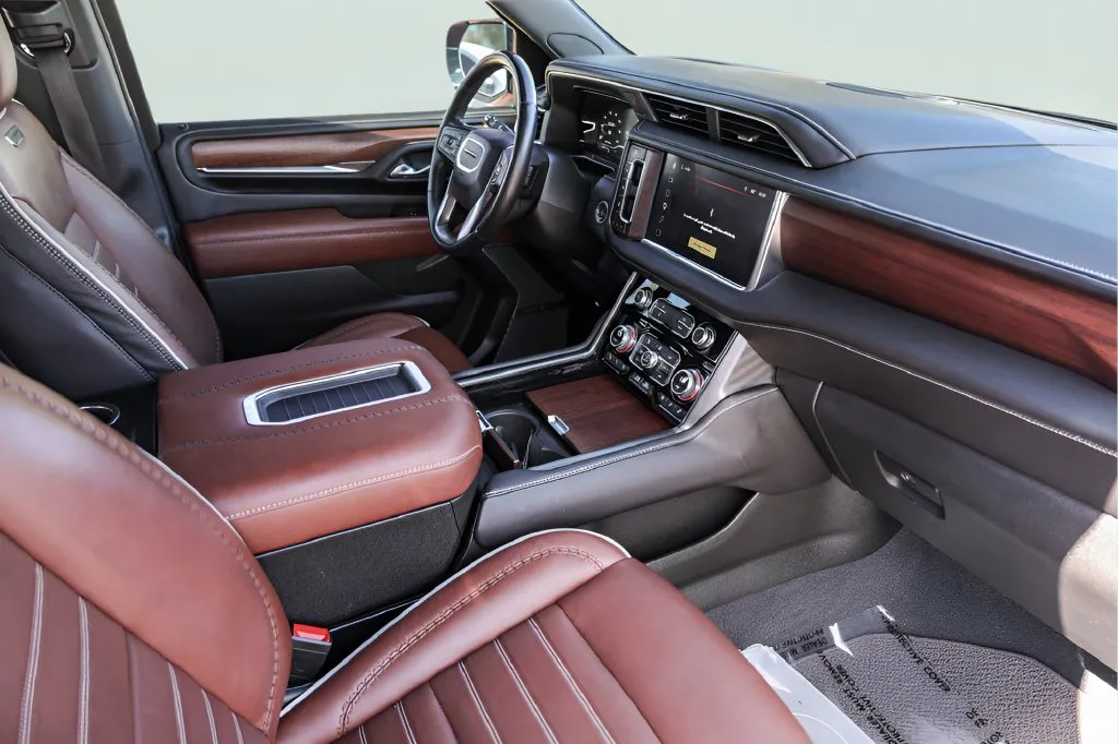 GMC Yukon photo 35