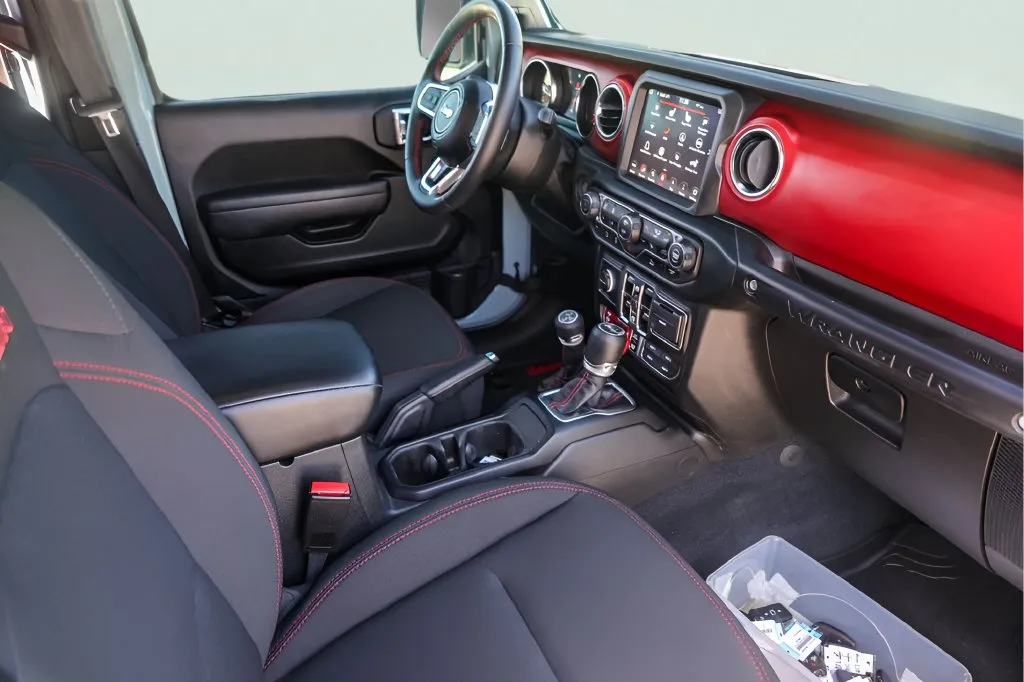 Jeep Wrangler photo 28