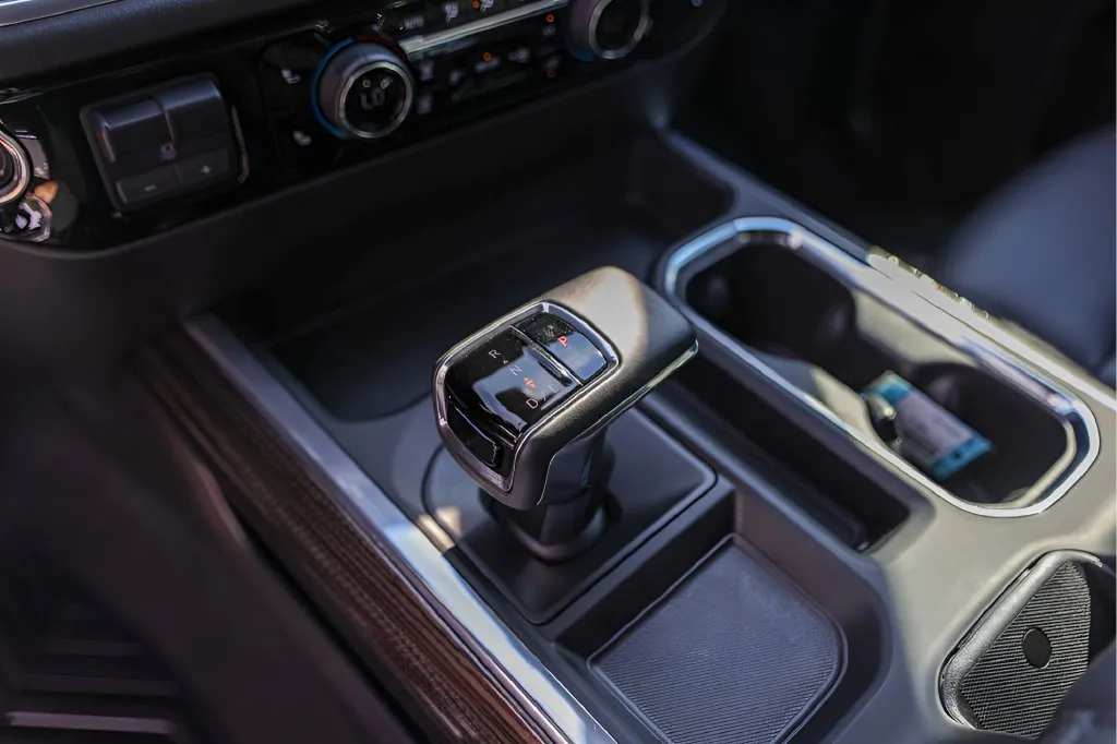 Chevrolet Silverado photo 21