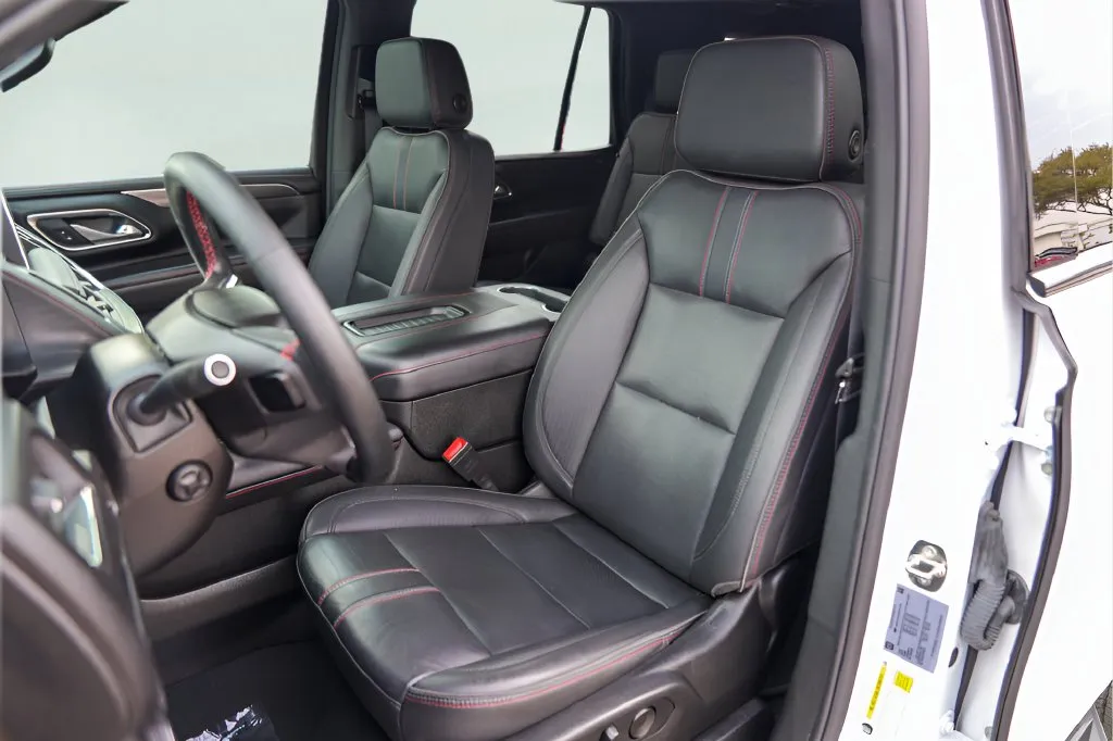 Chevrolet Tahoe photo 9