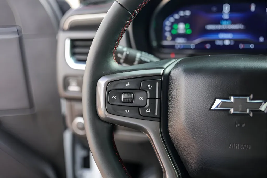 Chevrolet Tahoe photo 16