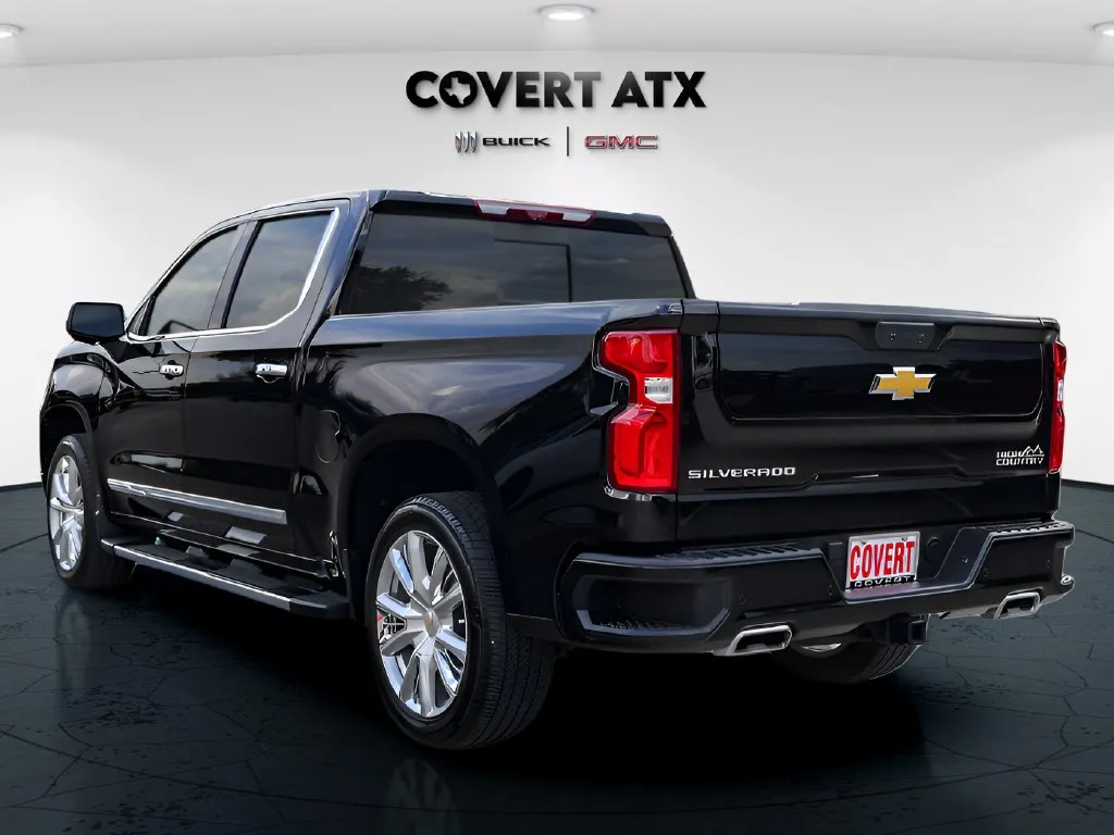 Chevrolet Silverado photo 5