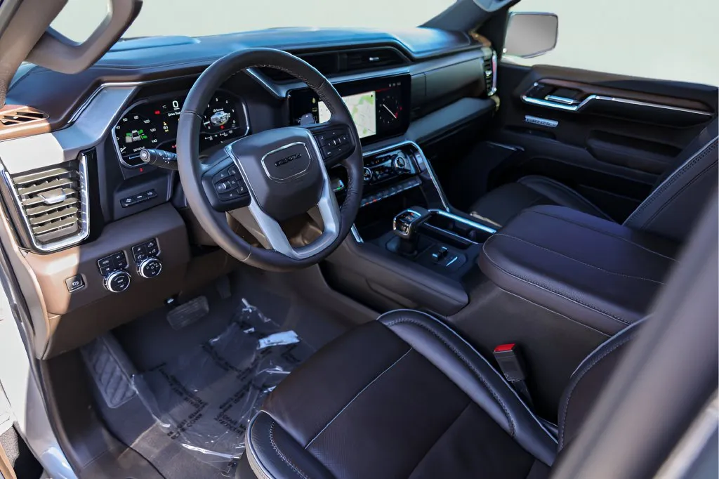 GMC Sierra photo 13