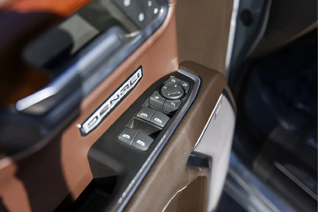 GMC Sierra photo 25