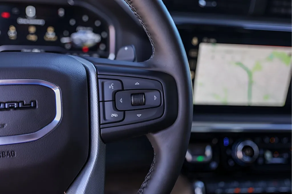 GMC Sierra photo 16