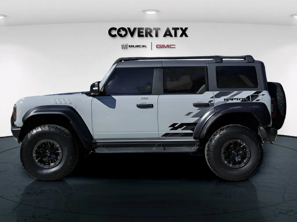 Ford Bronco photo 4
