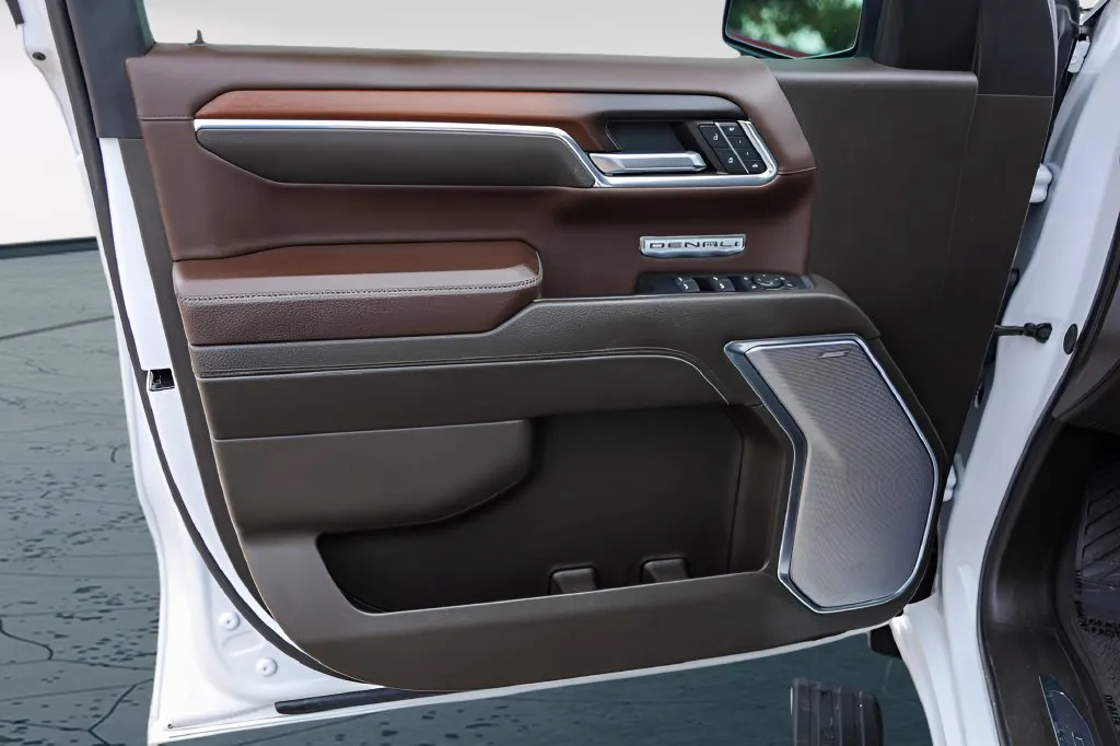 GMC Sierra photo 22