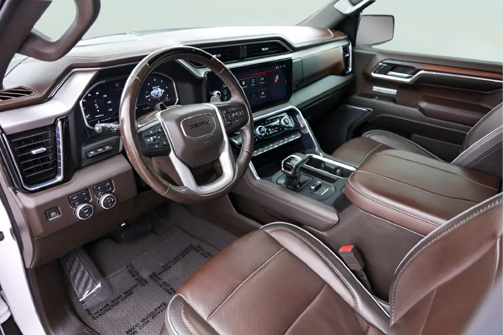 GMC Sierra photo 9