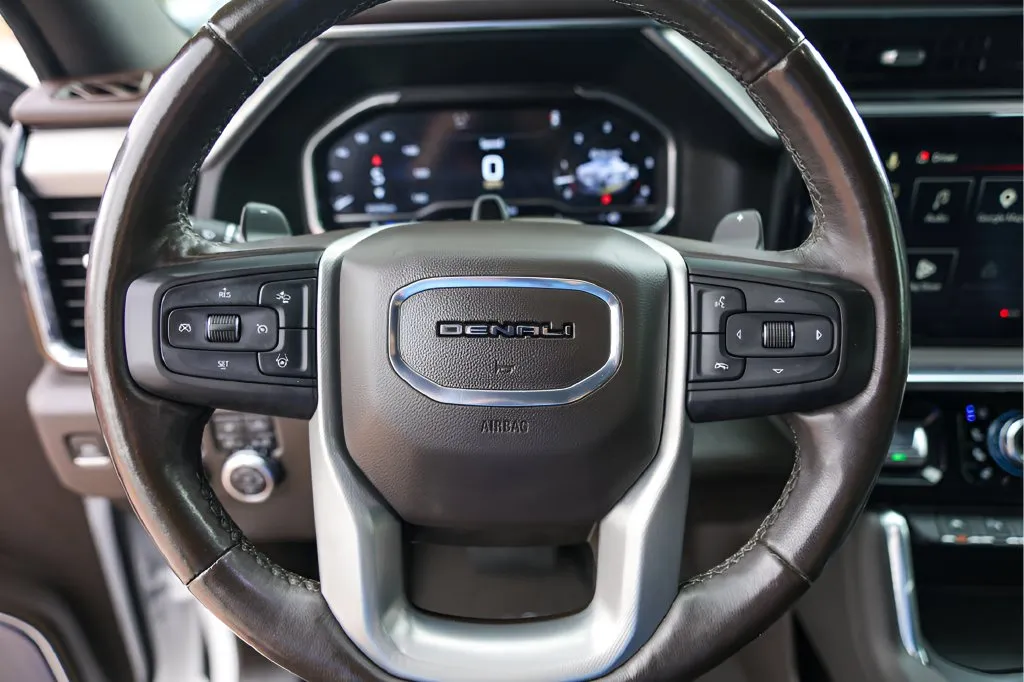 GMC Sierra photo 11