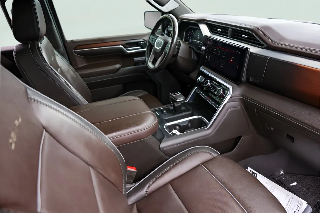 GMC Sierra photo 28