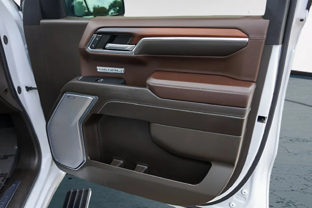 GMC Sierra photo 27