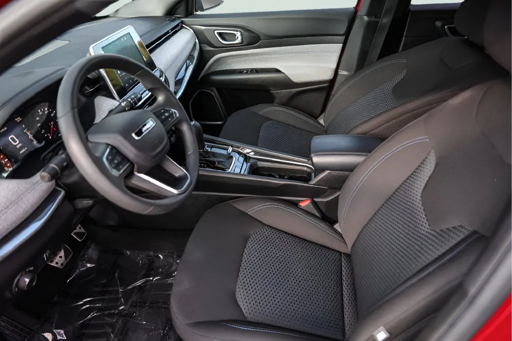 Jeep Compass photo 11
