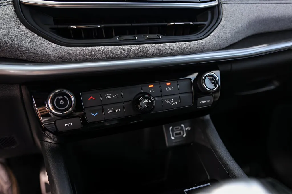 Jeep Compass photo 21