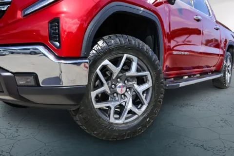 More photos of 2024 GMC Sierra 1500 SLT at Covert Buick GMC, TX