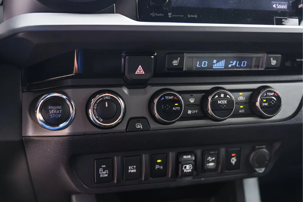 Toyota Tacoma photo 20