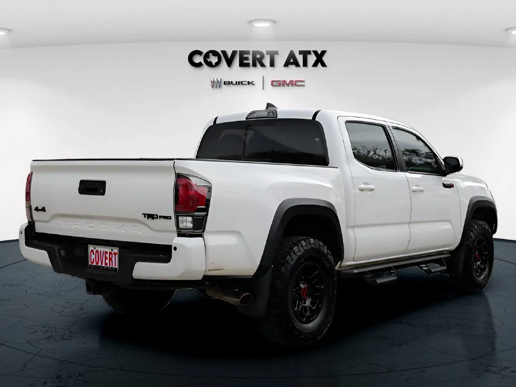 Toyota Tacoma photo 6