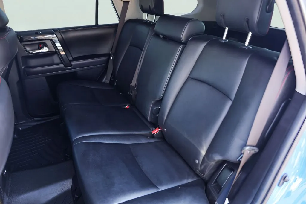 Toyota 4Runner photo 29