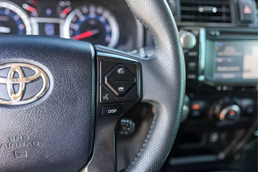Toyota 4Runner photo 16