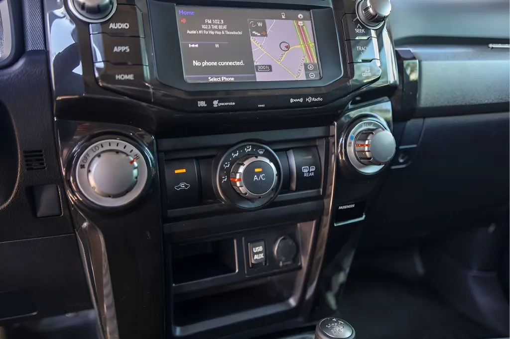 Toyota 4Runner photo 21