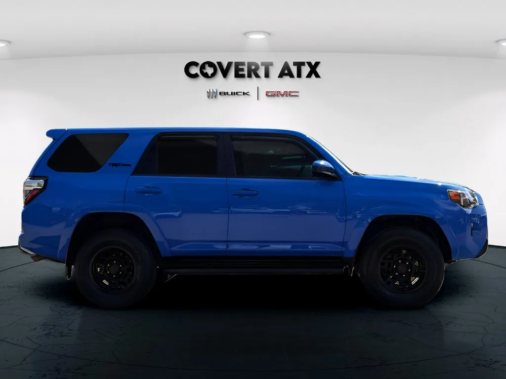 Toyota 4Runner photo 8