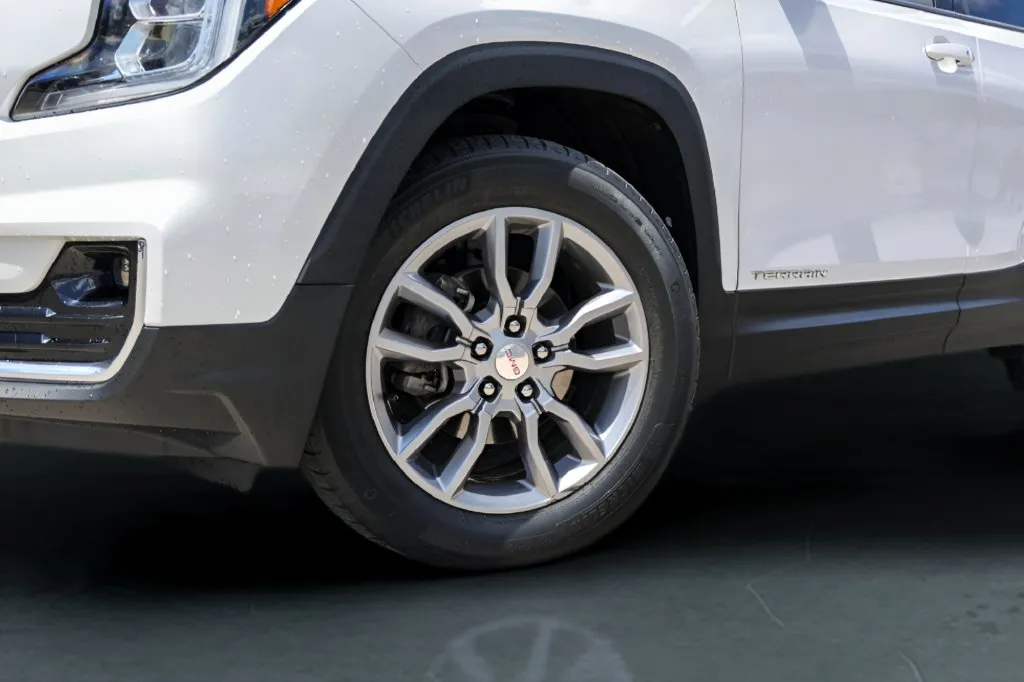 GMC Terrain photo 4