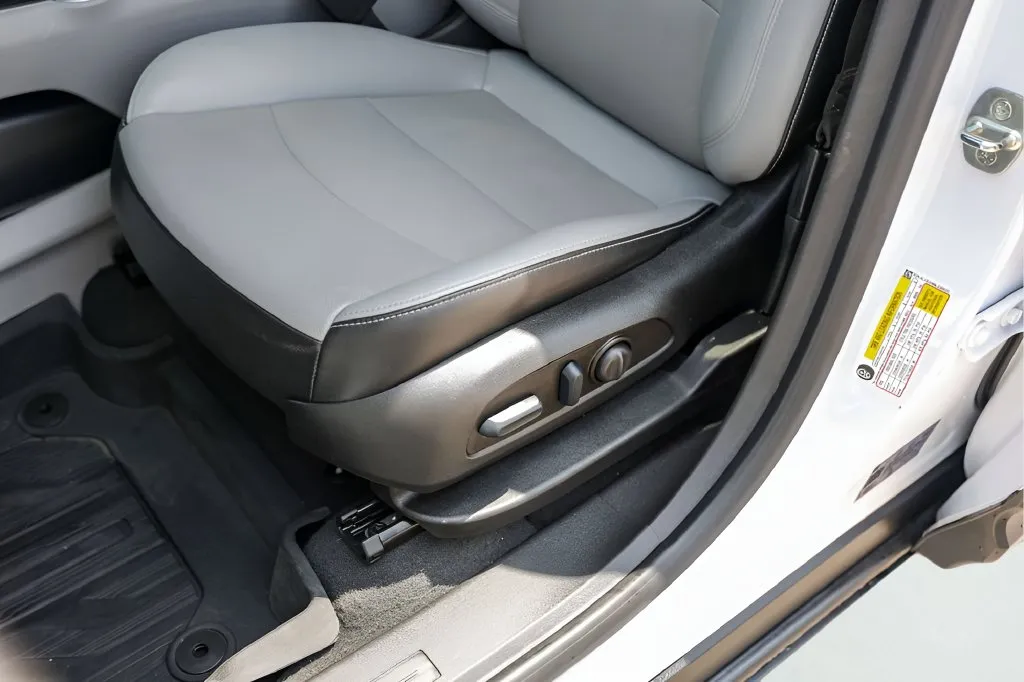 GMC Terrain photo 11