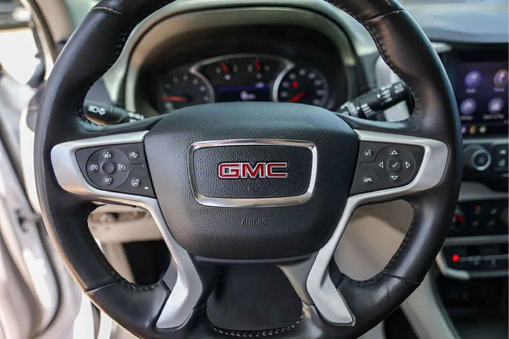 GMC Terrain photo 15