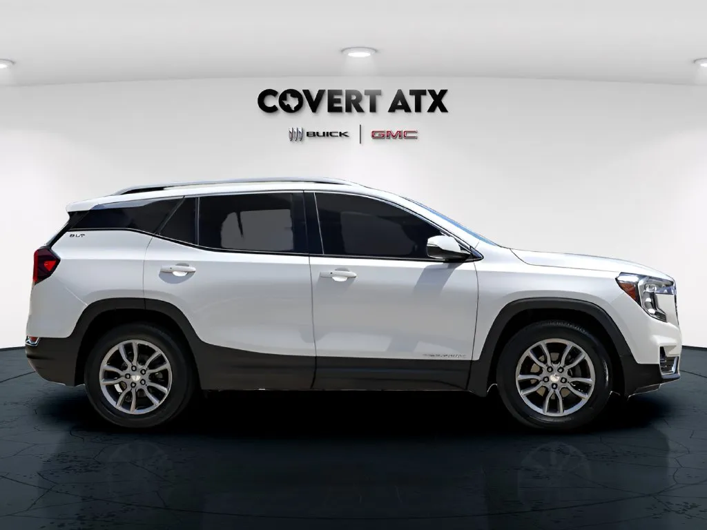 GMC Terrain photo 8