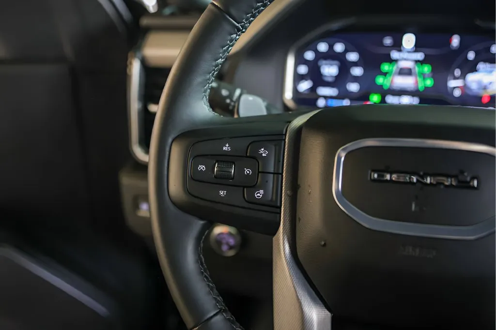GMC Sierra photo 16