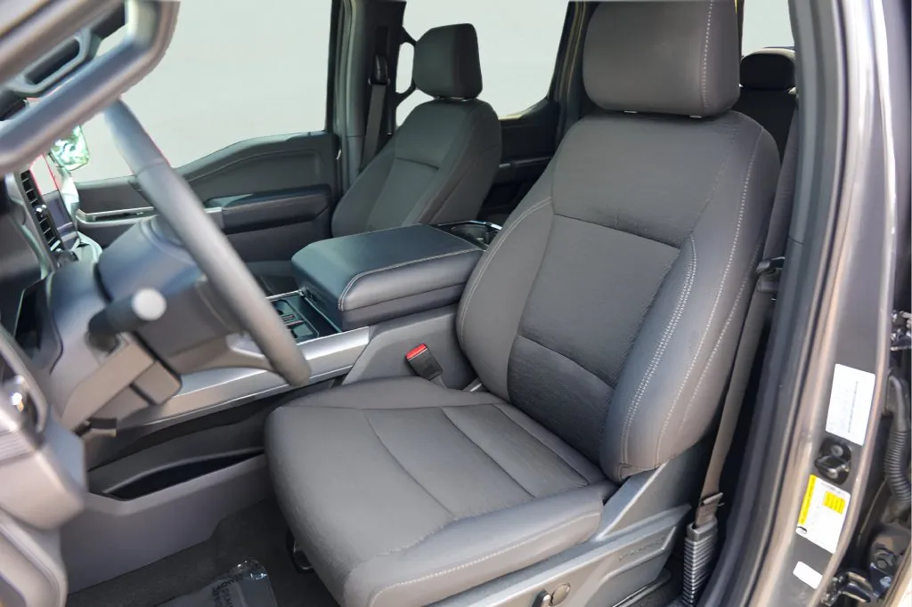 Ford F-150 photo 9