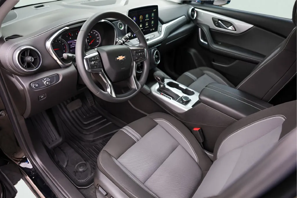 Chevrolet Blazer photo 12