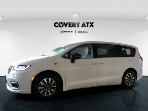 More photos of 2024 Chrysler Pacifica Hybrid Select at Covert Buick GMC, TX