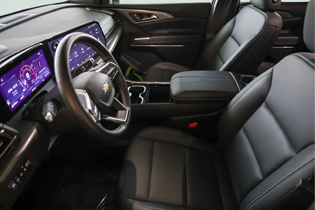 Chevrolet Traverse photo 11
