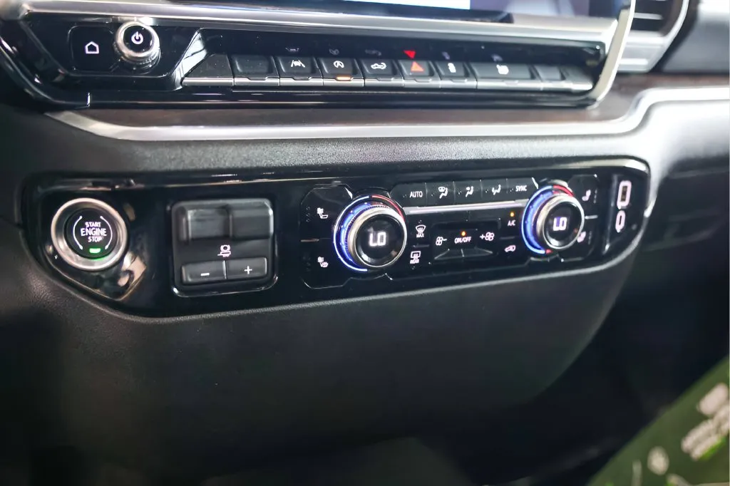 GMC Sierra photo 20