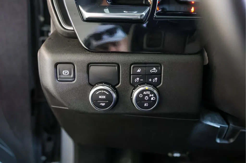 GMC Sierra photo 17