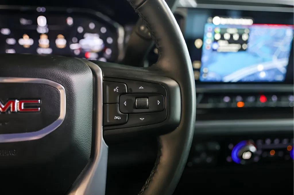 GMC Sierra photo 15