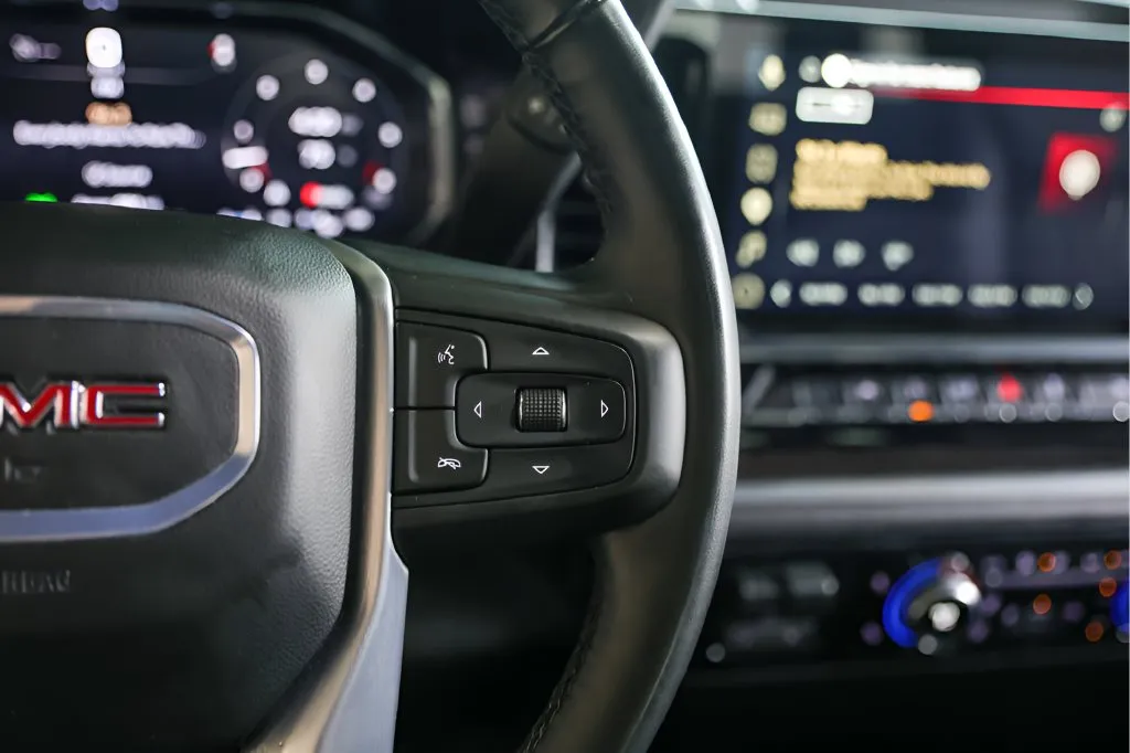 GMC Sierra photo 15
