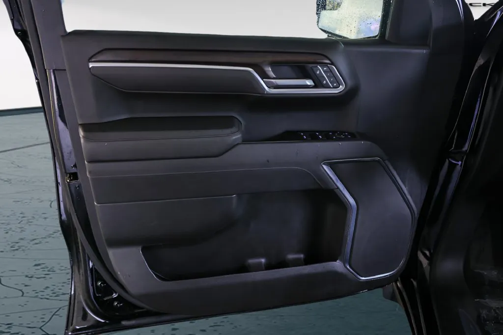 GMC Sierra photo 24